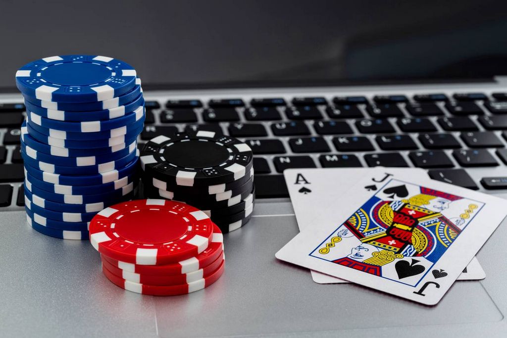 Bonusangebote bei den besten Online-Texas-Hold'em-Anbietern 2025